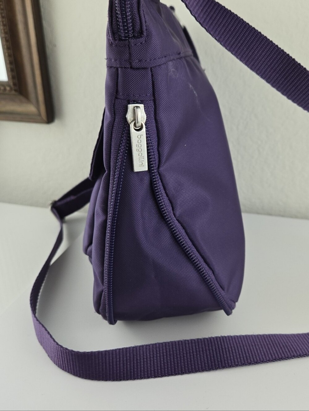 Baggallini Crossbody - Picture 5 of 9